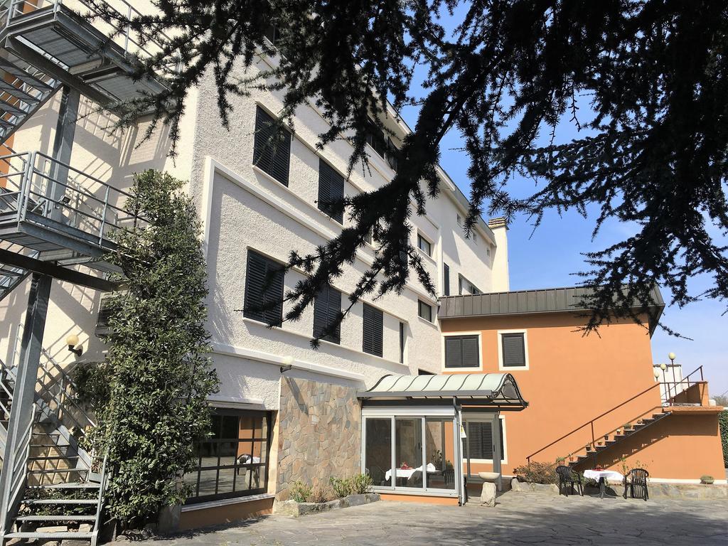 Hotel La Goletta Binasco Eksteriør bilde